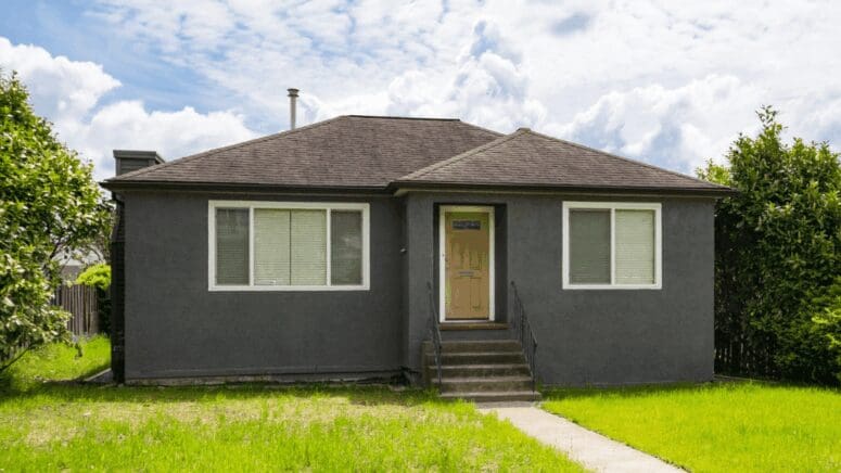 Garden Ridge, where home sellers can choose to sell their house for cash