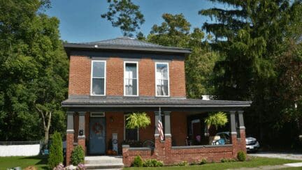 A house whose owner wonders how to sell as is in Houston